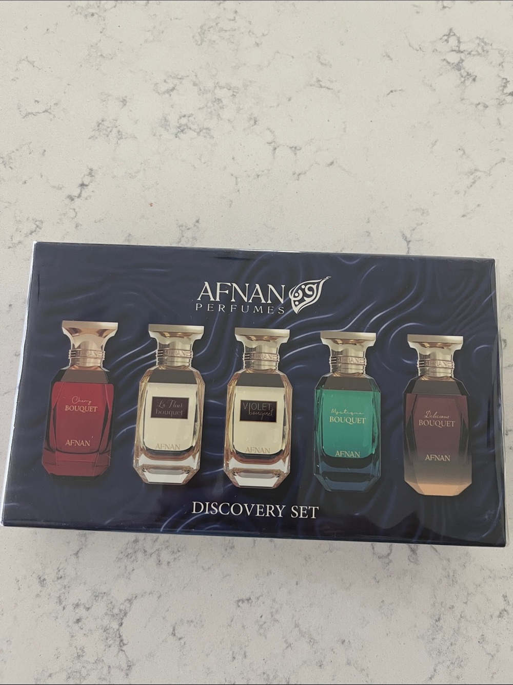 Discovery Set — Assorted Bottle Colors (Red, Cream, Peach, Green, Brown)